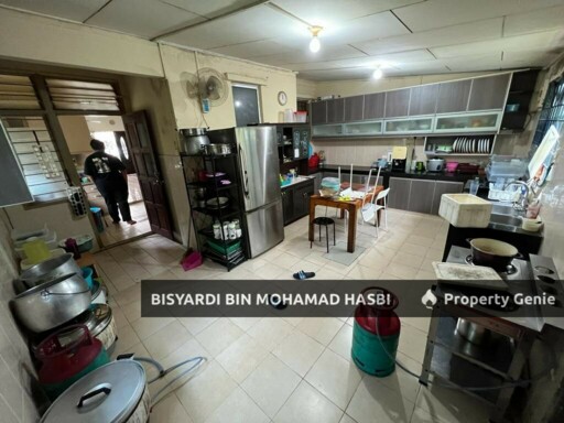 FULLY RENOVATED 2 STOREY END LOT, BANDAR TASIK KESUMA, BERANANG .