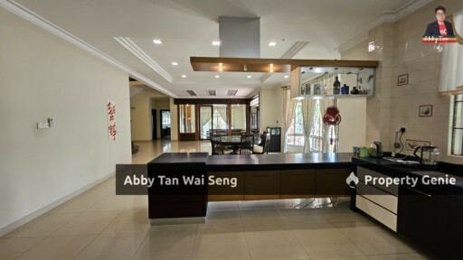 WOW! Huge Prestige Bungalow For Rent in Kolombong | 18,038 sqft Land