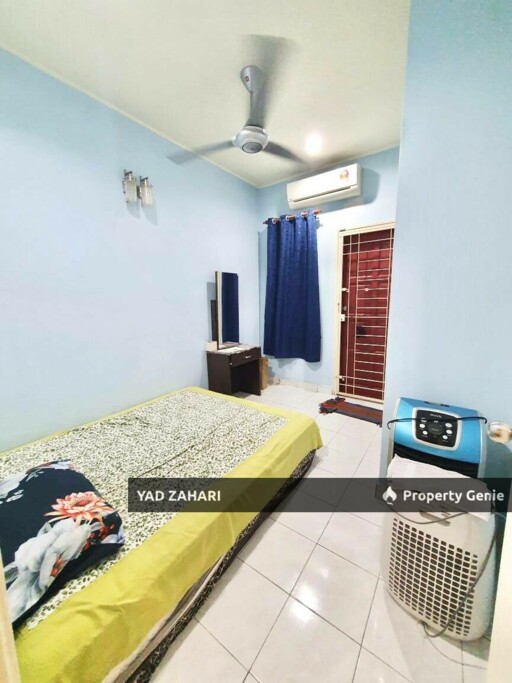 Taman Bukit Subang, Shah Alam | 2-Storey Terrace 4 Bedrooms | RM650K - Fully Extended and Partial Furnished