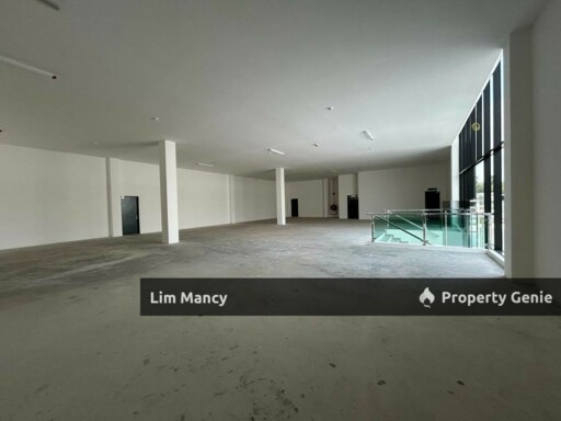 Impian Emas Single Detached Factory with Mezzanine Floor