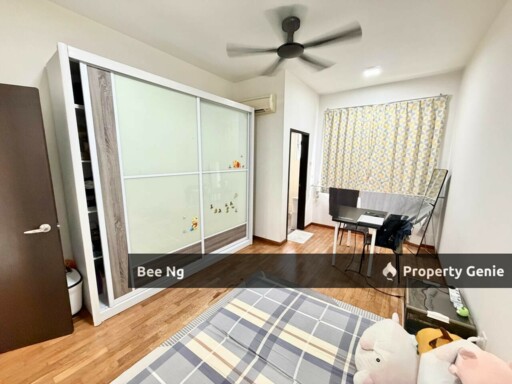 Taman Molek / Molek Haven