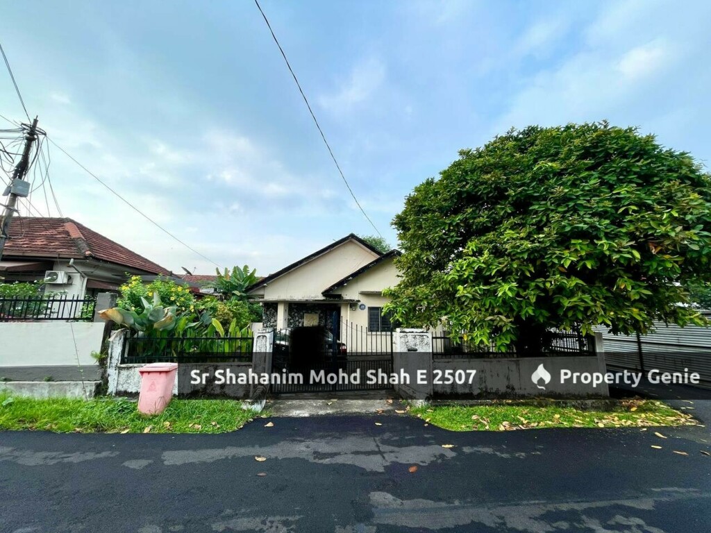 Corner Lot Bungalow in Seksyen 3, Petaling Jaya