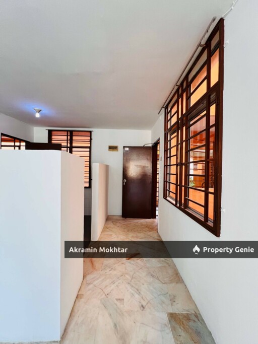 Corner Unit, Refurbished & 1 Parking | Seroja Apartment, Taman Putra Perdana, Puchong
