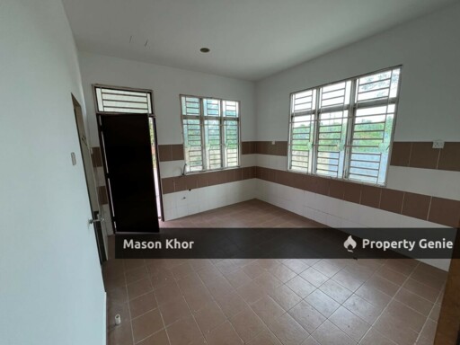 TAMAN MERPATI INDAH 2-STOREY SEMI-D PARTIALLY RENO 5719sf BATU KAWAN
