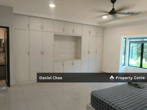 Meru Valley Golf Club Fully Furnished Town House 2.5 Storey For Rent