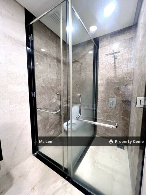 6 CapSquare @ KL City Centre-Near LRT, level 25 KL Tower view, Good for investment