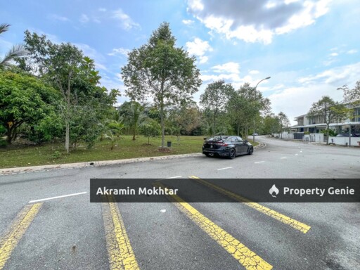 Freehold, Facing Open & Corner Lot | 2 Storey Superlink House Bandar Enstek Nilai Negeri Sembilan
