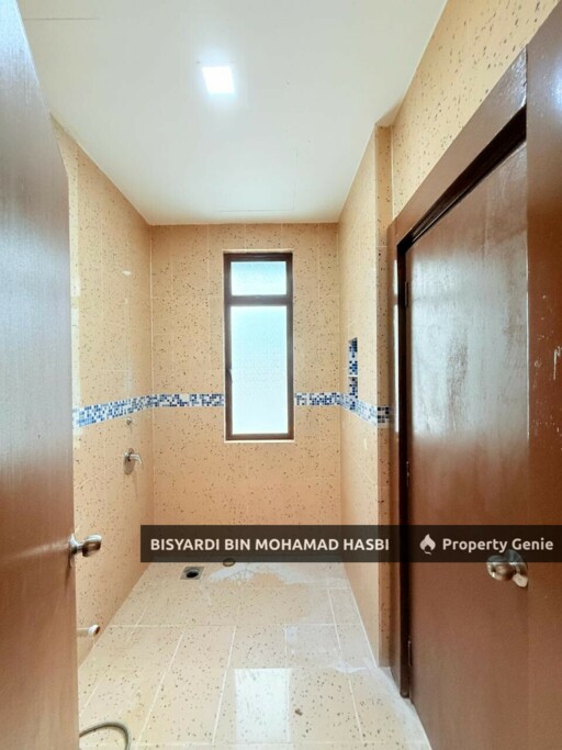 2.5 Storey Bungalow House Jalan Elitis Dahina, Valencia Sungai Buloh.