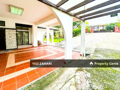 Seksyen 11, Shah Alam | Bungalow 6+1 Bedrooms | RM1.8M - Bungalow with Split Level & Huge Land