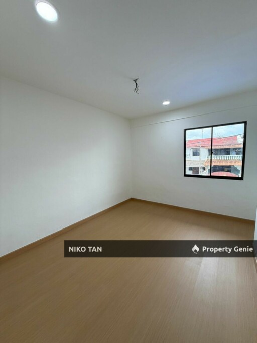 [RENOVATED]2-Storey Jalan Teratai Taman Johor Jaya For Sale