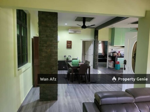 Banglo Setingkat Di Kampung Labohan Kertih Berserta 2 Lot Tanah Kosong