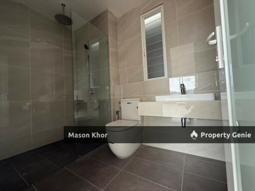 CODRINGTON RESIDENCE CONDO MIDDLE FLOOR 1512sf ORIGINAL UNIT GEORGETOWN