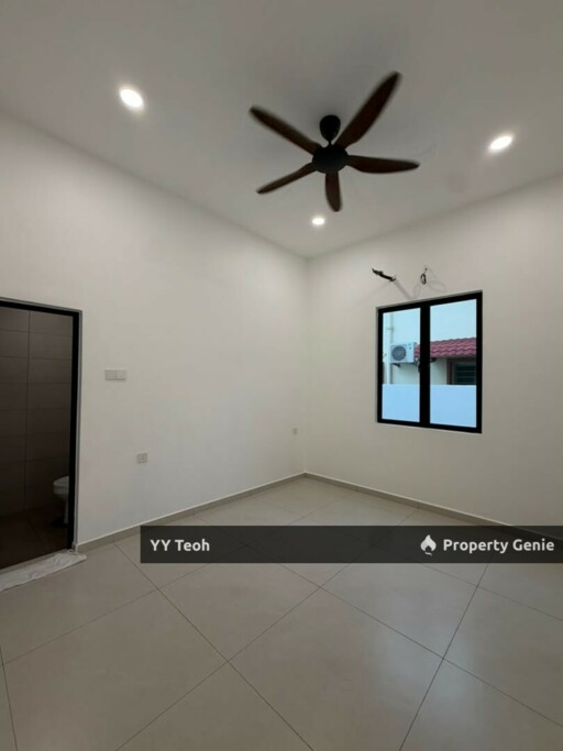 CORNER Ujong Pasir Single Storey Bungalow