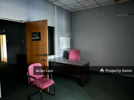 Double Storey Shoplot @ Setia Indah, Near Mount Austin