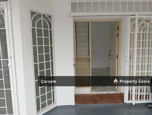[BELOW MARKET] 2 STOREY SEKSYEN 7 SHAH ALAM. 22X75SFT Sft