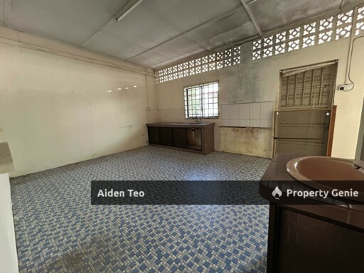 Taman Ujong Pasir For Sale