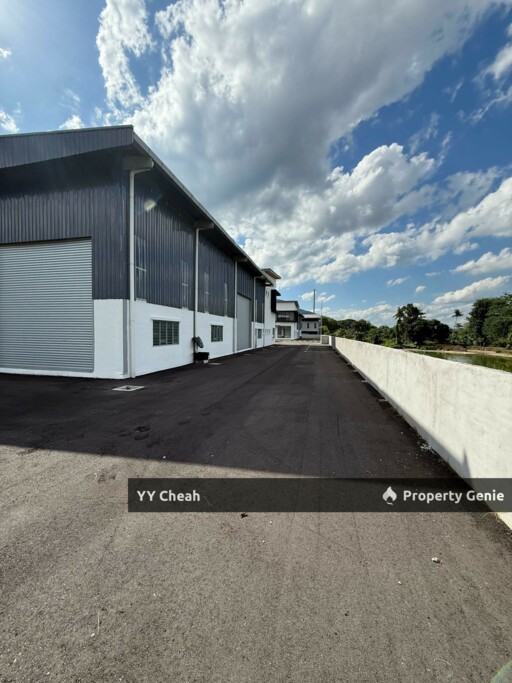 Chepor Chemor Ipoh, 1.5 Factory For Rent, Modern 4 in 1 Great location