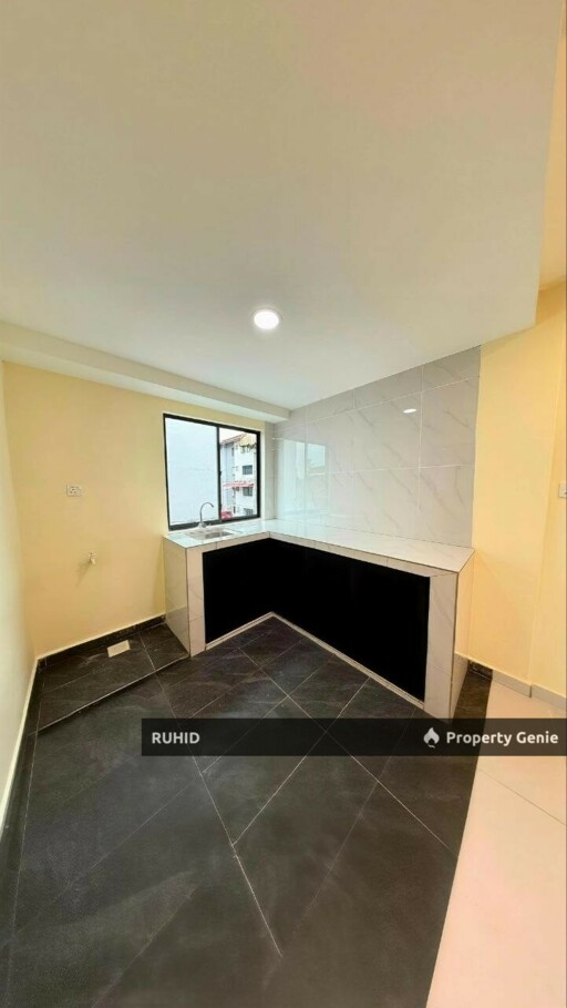 Freehold Non Bumi Flat Skudai | Taman Selesa Jaya