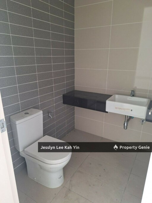 Eco Majestic Semenyih SEMI D [OPEN FACING CORNER]