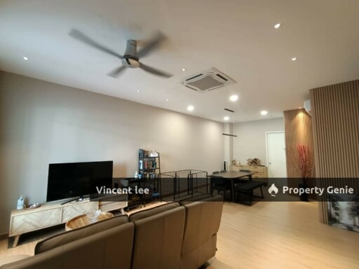 Eco Forest Ebonylane, Artisan Home [2 StoreyTerrace with Super Nice Renovated Condition]