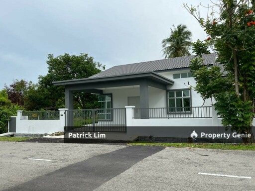 Taman Ganun Setia, Alor Gajah - Single Storey Semi-D For Sale