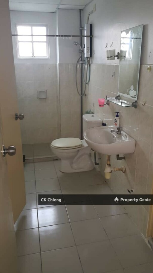 Kemensah Villa Condo, Freehold Non Bumi, 1303sqft 3 Rooms, Kemensah Height, Ampang