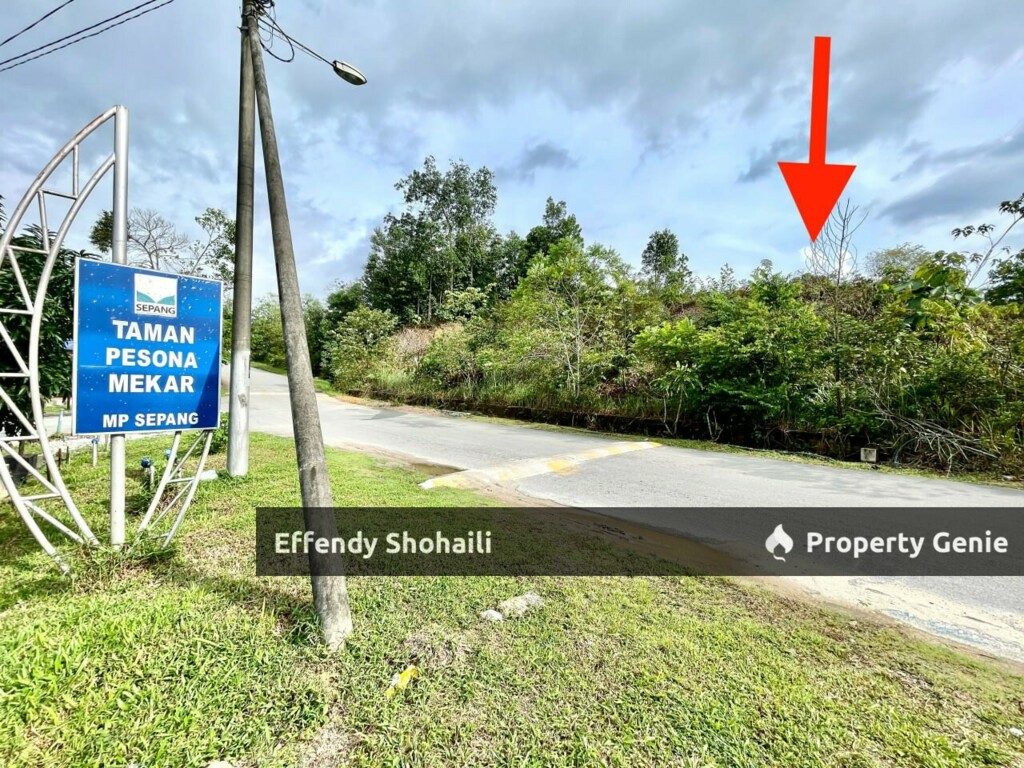 SUNGAI MERAB KAJANG BANGLO LOT