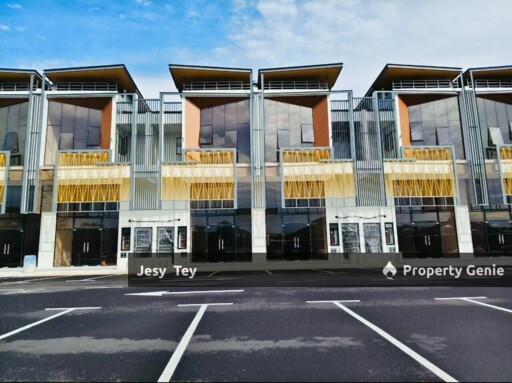 Bukit Indah New Shoplot For Rent