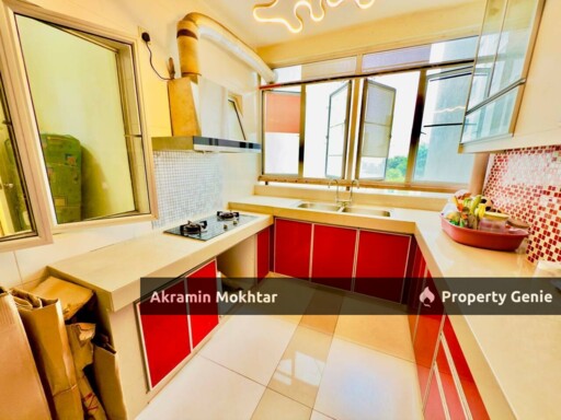 Corner Unit, Renovated & 2 Covered Parking | Sunway Suriamas Condominium, Bandar Sunway Selangor