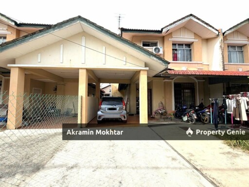 DOUBLE STOREY SEMI D CLUSTER HOUSE TAMAN TASIK UTAMA AYER KEROH MELAKA