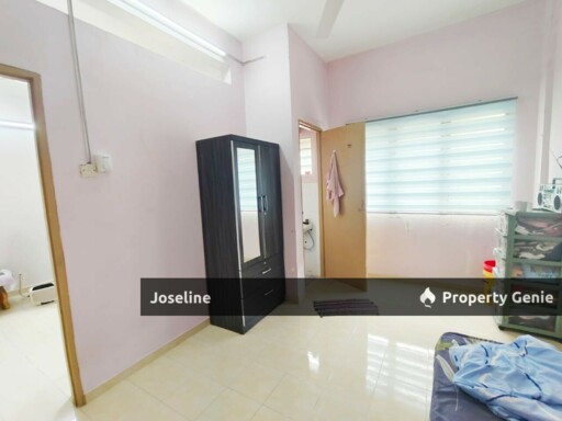Panorama Lapangan Flat