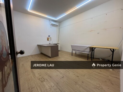 Bandar Uda Utama 2nd Floor Shop Office Main Road Facing RM1500