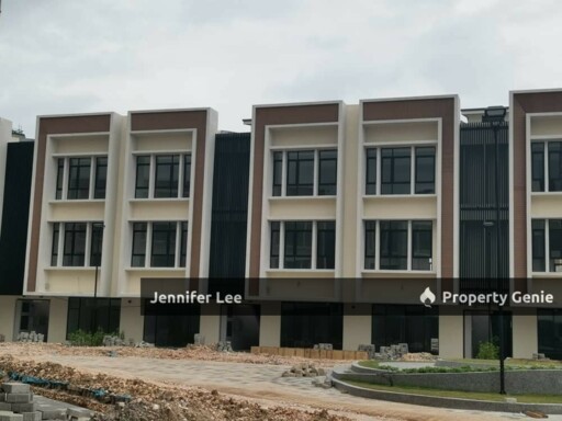 Piccadilly Greentown 3 Storey Shop Lot for Rent with Lift, Ipoh