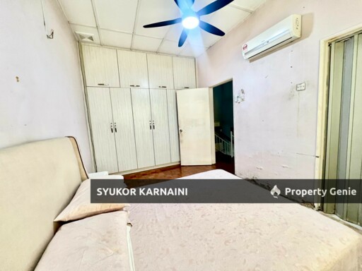 Double Storey Terrace Intermediate , PJS 10 Taman Subang Indah Petaling Jaya