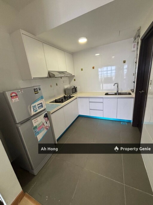 Taman Molek / Molek Pulai / 2bedroom / Fully Furnished / 2carpark