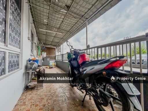 Ground Floor & 1 Covered Parking | Vista Impiana Apartment, Bukit Serdang, Seri Kembangan.