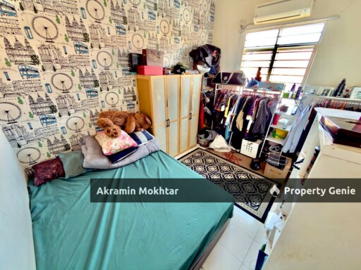 END LOT 3 Storey Terrace De Puncak Ukay, Taman Ukay Perdana, Ampang Selangor .