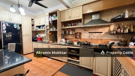 Freehold, Renovated & Partially Furnished | 2 Storey Superlink Putra Heights, Subang Jaya