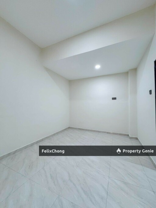 Taman Desa Jaya 2 Sty Terrace,Jalan Danau,Johor Bahru,Renovated