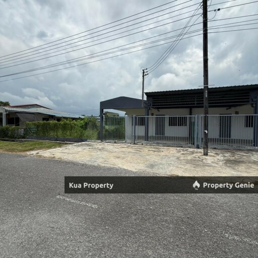 MIRI Single Storey Semi-detached House - For Sale Location: Tudan, Miri