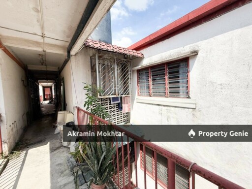 Walking Distance To Schools & LRT | Pangsapuri PKNS Blok 51, Seksyen 7 Shah Alam 