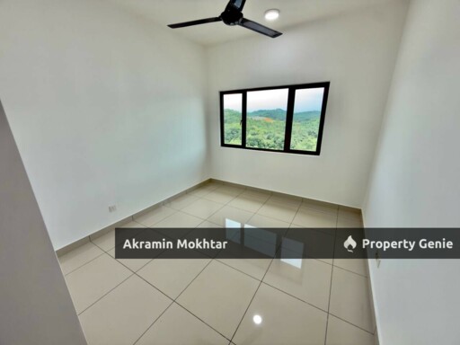 Freehold, Corner Unit & 2 Parking | Residensi Zamrud Kajang 2, Kajang Selangor .