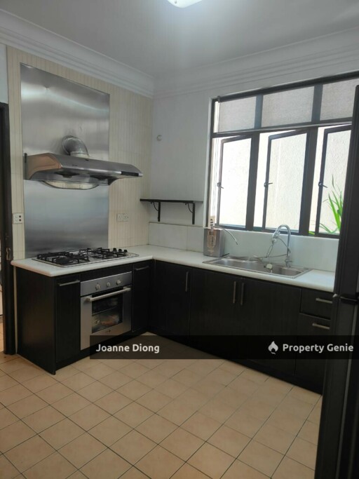 1 Utama Condo