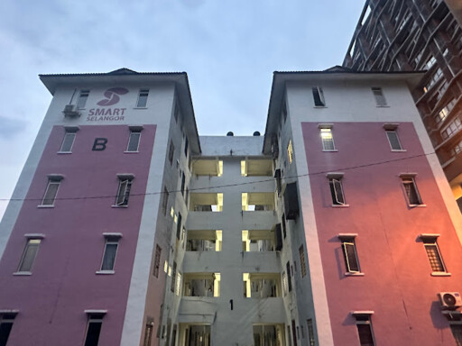 Megah Villa Apartments