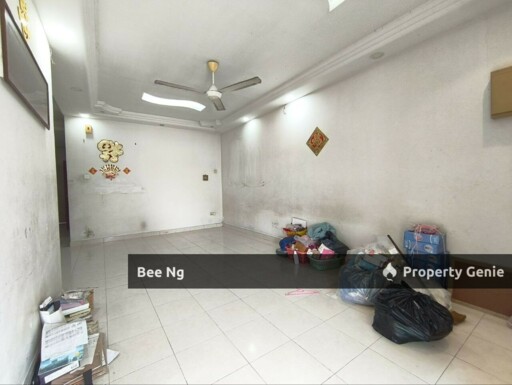 Taman Gaya / Ulu Tiram / 1.5 Storey Terrace / G&G