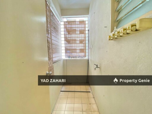 Sri Ixora Apartment, Kajang | RM300K - Freehold With Strata Ready And Semi Furnished Unit