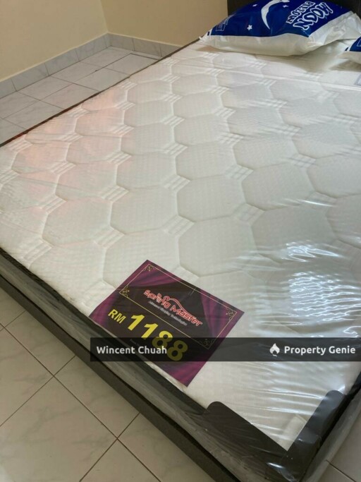 Palm Court Condo, Brickfield Renovated and Fully Furnished