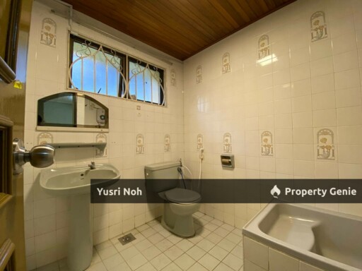 2 STOREY BUNGALOW JALAN DAMAI KUALA LUMPUR (Behind Intermark Mall) FOR SALE