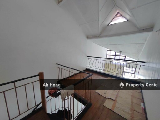 For Sale / Taman Molek / Single Storey / Original Unit / Freehold