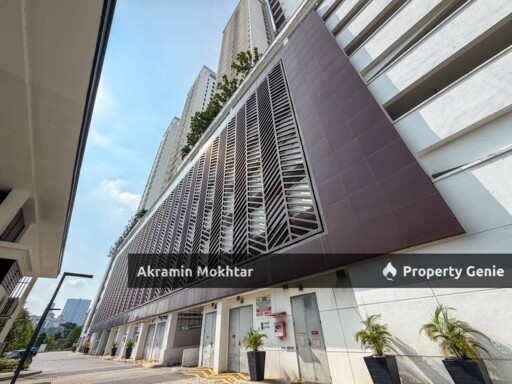 Freehold, Walking Distance To LRT, Partially Furnished & 2 Parking | Ten Kinrara Residence, Bandar Kinrara , Puchong